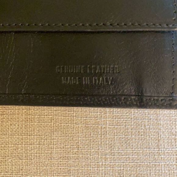 Wallet New In Box - Picture 4 of 7
